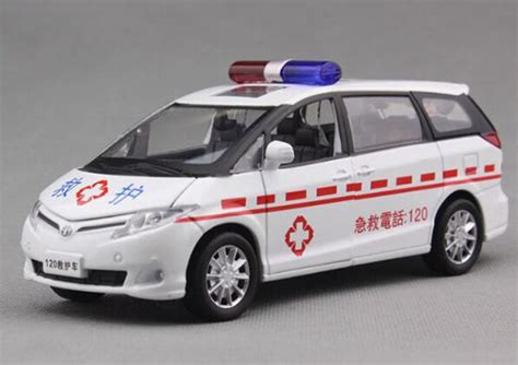 White-Red 1:32 Scale Diecast Toyota PREVIA Ambulance Car Toy [AM01B008] : EZMOTORTOYS.COM