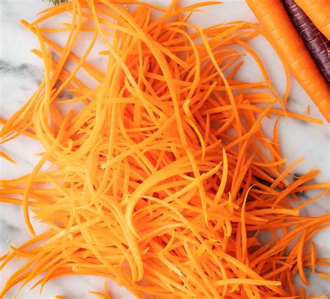 How to Julienne Carrots Recipe - Love and Lemons