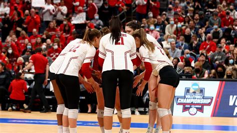 Leaked photos of Wisconsin women's volleyball team originated from player's phone | Fox News