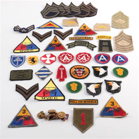 WWII US Army Rank Insignia Patches and Pins | EBTH