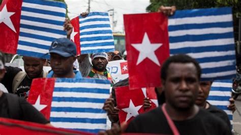 ASAL USUL Bendera OPM Bintang Kejora yang Viral Dikibarkan KKB Papua di Sekolah SD Maybrat ...