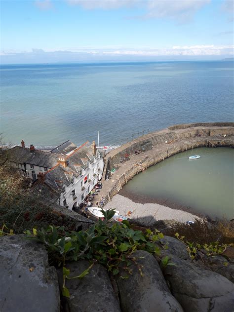 Clovelly Harbour Devon : r/pics