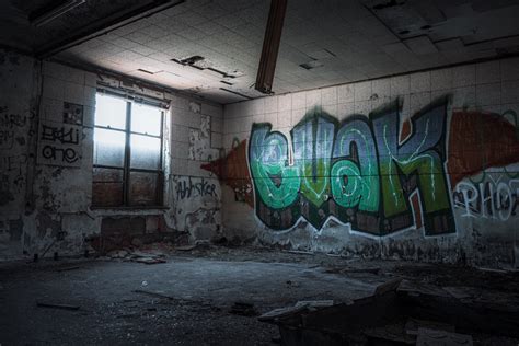 Decaying art : r/abandoned