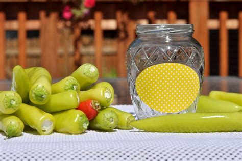 Guide to Pickling and Canning Crisp Banana Peppers