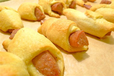 Andouille Pigs-In-A-Blanket | coolcookstyle