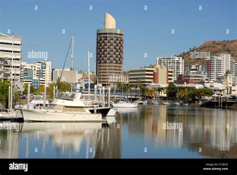 Ross Creek and city skyline, Townsville, Queensland, Australia Stock ...