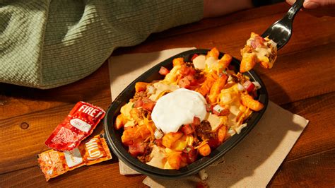 Taco Bell Introduces Spicy New Nacho Fries Flavor