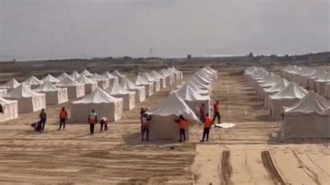 This Is a Palestinian Refugee Camp in Khan Yunis, Not Inside Egyptian ...