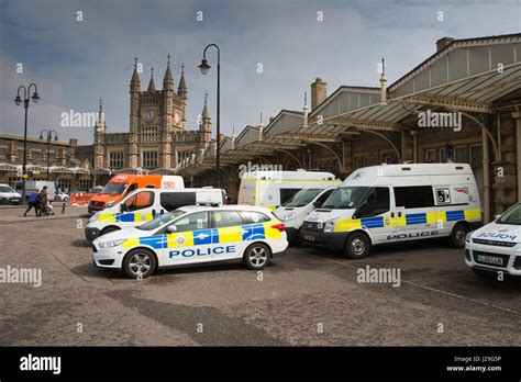 British Transport Police: BTP police vehicles parked at Bristol Temple ...