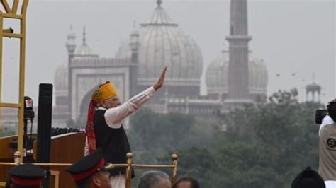 Top Quotes from Modi's Speech: পরিবারতন্ত্রকে তোপ দেগে পেশ করলেন নিজের ...