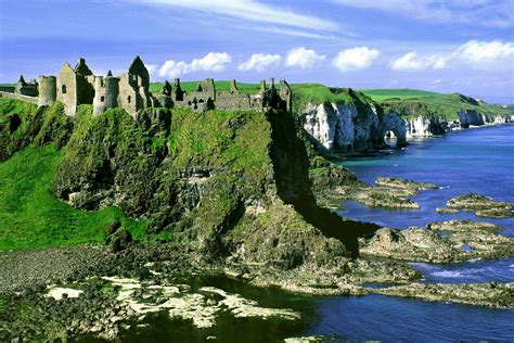 Dunluce castle ruins, Northern Ireland. : pics