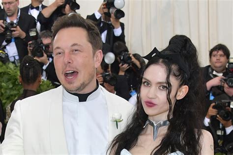 Elon Musk has secret third child with Grimes, biography reveals | The Independent