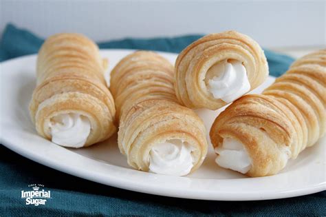 Puff Pastry Cream Horns | Imperial Sugar