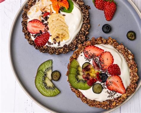 Breakfast Chocolate Granola Tarts – Amazin'Graze USA