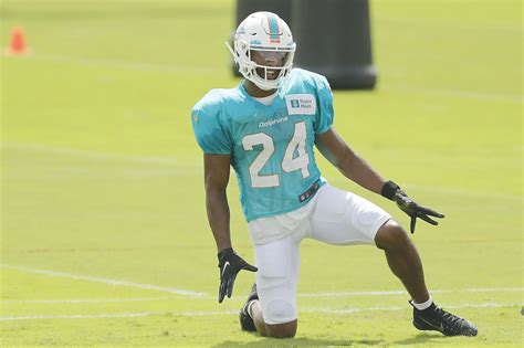 Dolphins Thursday injury report: Byron Jones at full strength