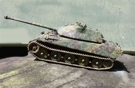 King Tiger tank.. | Tiger tank, Scale models, Tank