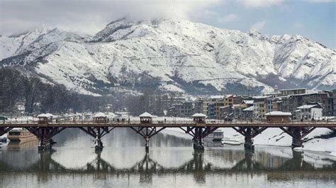 Srinagar temperature plunges to - 7.7 degree C; snowfall likely in Feb ...