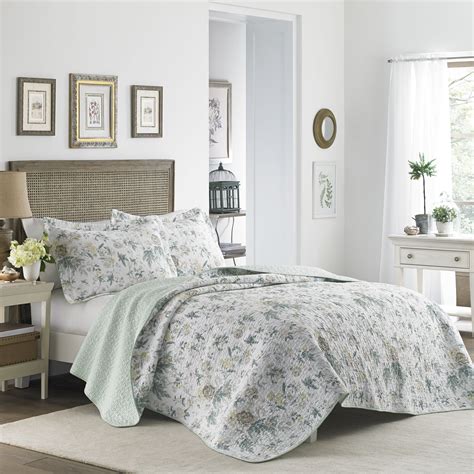 Laura Ashley Home Breezy Floral Quilt Set & Reviews | Wayfair