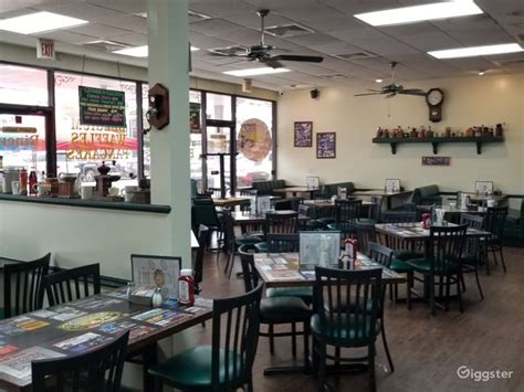 Classic Local Diner in Jacksonville | Rent this location on Giggster