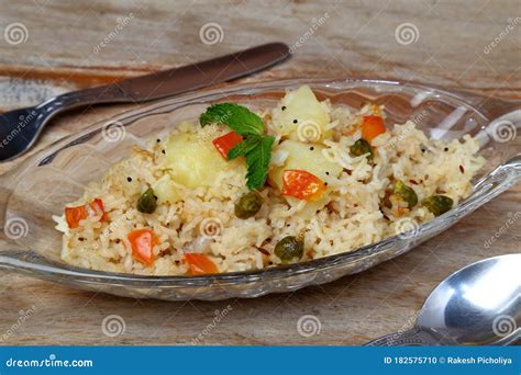 Indian Veg Biryani, Veg Pulav, Indian Vegetable Pulao Stock Photo - Image of north, basmati ...