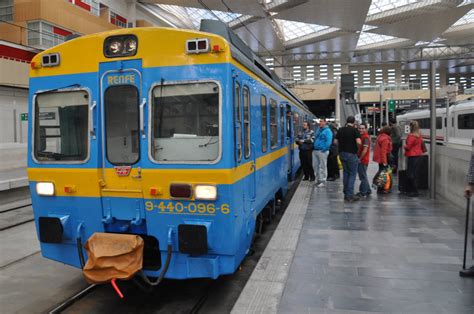 ¡Viaja Sigüenza en un tren histórico de los 70!