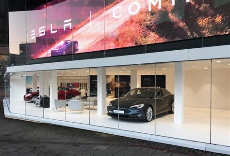 London Now Is Home To Tesla's Biggest European Showroom