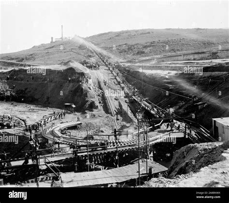 Premier Diamond Mine (in South Africa) 1890-1923 Stock Photo - Alamy