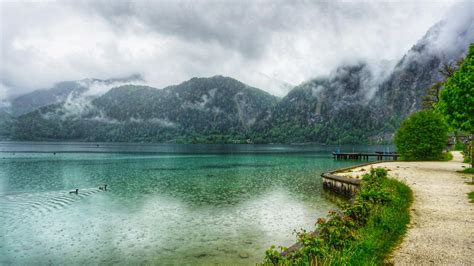 The most beautiful lakes in Salzkammergut - Austria • Ein Travel Girl