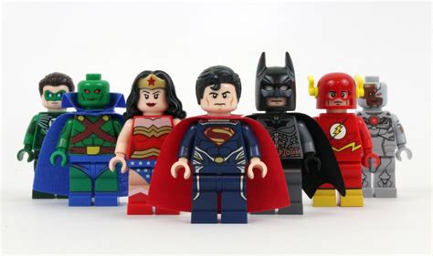 Boneco Lego Personagens - Kit Com 4 - Super Heroes - R$ 39,90 em ...