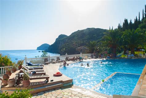 Blue Princess Beach Hotel & Suites en Corfu Island | BestDay.com