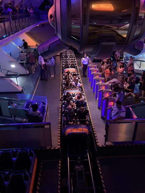 The Best Disneyland Star Wars Rides (15 Things To Do At Galaxy's Edge ...