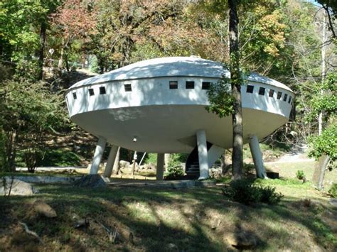 Flying saucer house photos