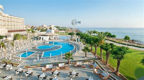 Hotelli Pernera Beach Hotel - Protaras - Kypros | Aurinkomatkat