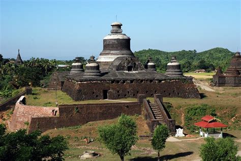 Mrauk'U temple - Myanmar | Myanmar travel, Places of interest, Travel dreams