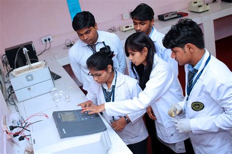 Best B. Pharmacy College in Bhopal, Madhya Pradesh - Best College for B ...