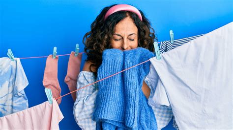 Tips for Keeping Your Clothes Smelling Fresh | Liquid Laundromats