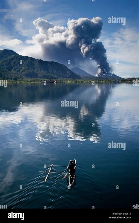 Volcano erupting in Papua New Guinea Stock Photo - Alamy