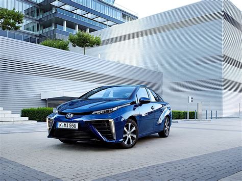 TOYOTA Mirai Specs & Photos - 2015, 2016, 2017, 2018, 2019, 2020, 2021 ...