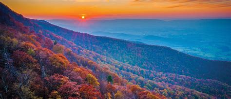 Best National Parks for Fall Foliage | Land.com