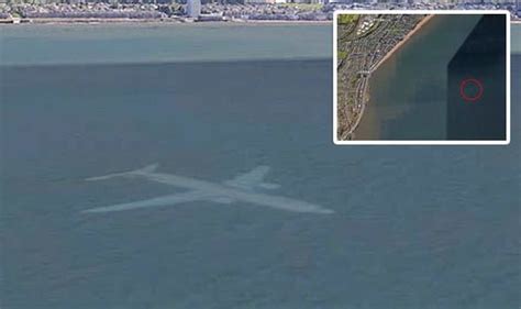 PLANE CRASH MYSTERY: Shocking image of sunken jet off Scottish coast ...