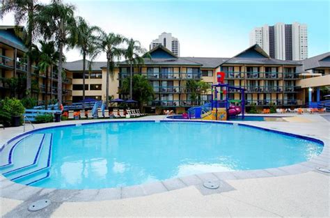 Paradise Resort Gold Coast - Compare Deals