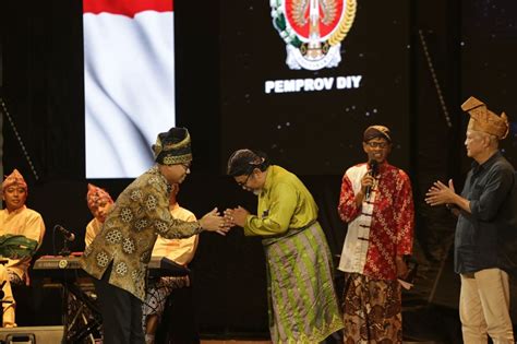 Merajut Budaya Melayu dan Jawa dalam 'Jogja Bertanjak'