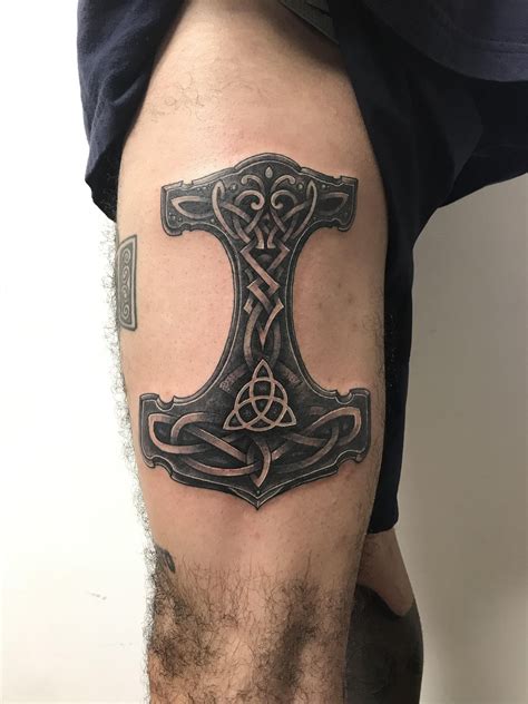 Pin by Dávid Vavrek on Tato | Viking tattoos for men, Mjolnir tattoo, Thor tattoo