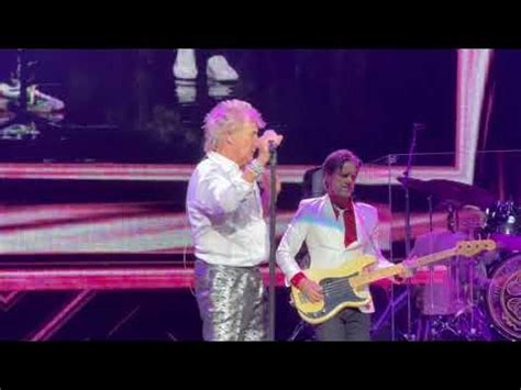 Rod Stewart Forever Young Live Xfinity Center, Mansfield Ma, August 12, 2022 - YouTube