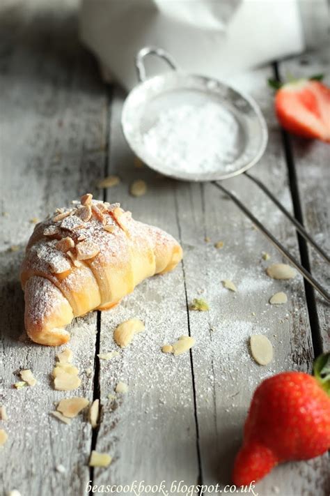 STRAWBERRY BRIOCHE CROISSANT – Bea's cookbook