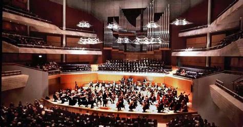 Review: Halle Orchestra @ Bridgewater Hall - Robert Beale - Manchester ...