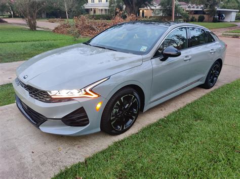 Got a Wolf Gray 2021 K5, I'm loving the color. : r/kia