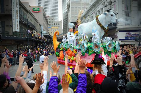 New Orleans Halloween Parades - Best Decorations