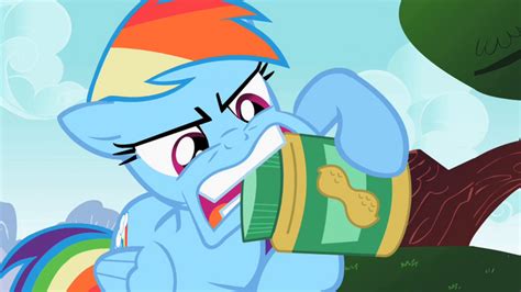 Image - Rainbow Dash tries to open a jar S2E08.png | My Little Pony Friendship is Magic Wiki ...