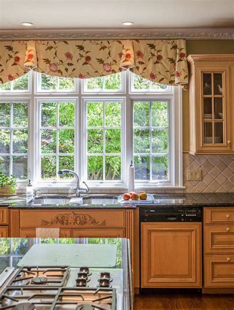 Top And Trendy Kitchen Valances For Your Kitchen | Kitchen curtain ...